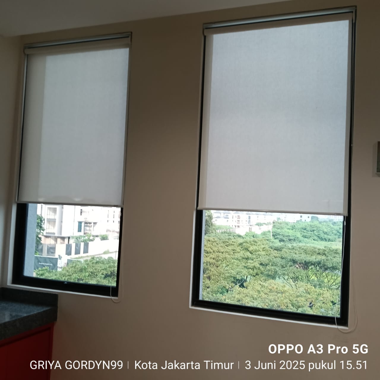 Roller Blinds Sunscreen  Chain System By Toso @ Pt Thomas Trans Cluster Asya Genova Jgc